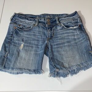 American Eagle Cut off denim Bermuda Shorts Women’s